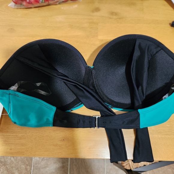 My hero academia swimsuit set. - Picture 9 of 11